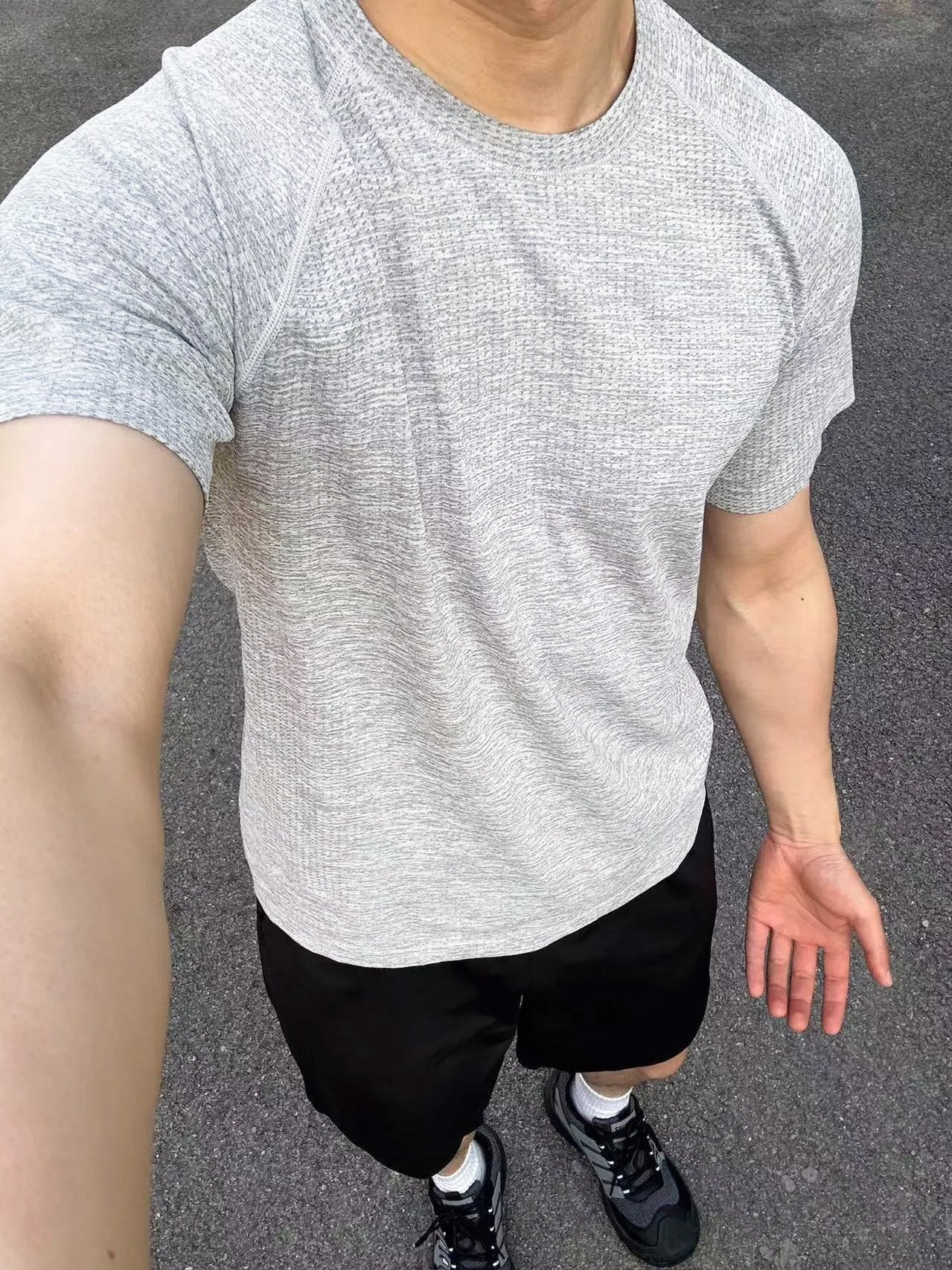 SST01 Seamless Sports Short Top