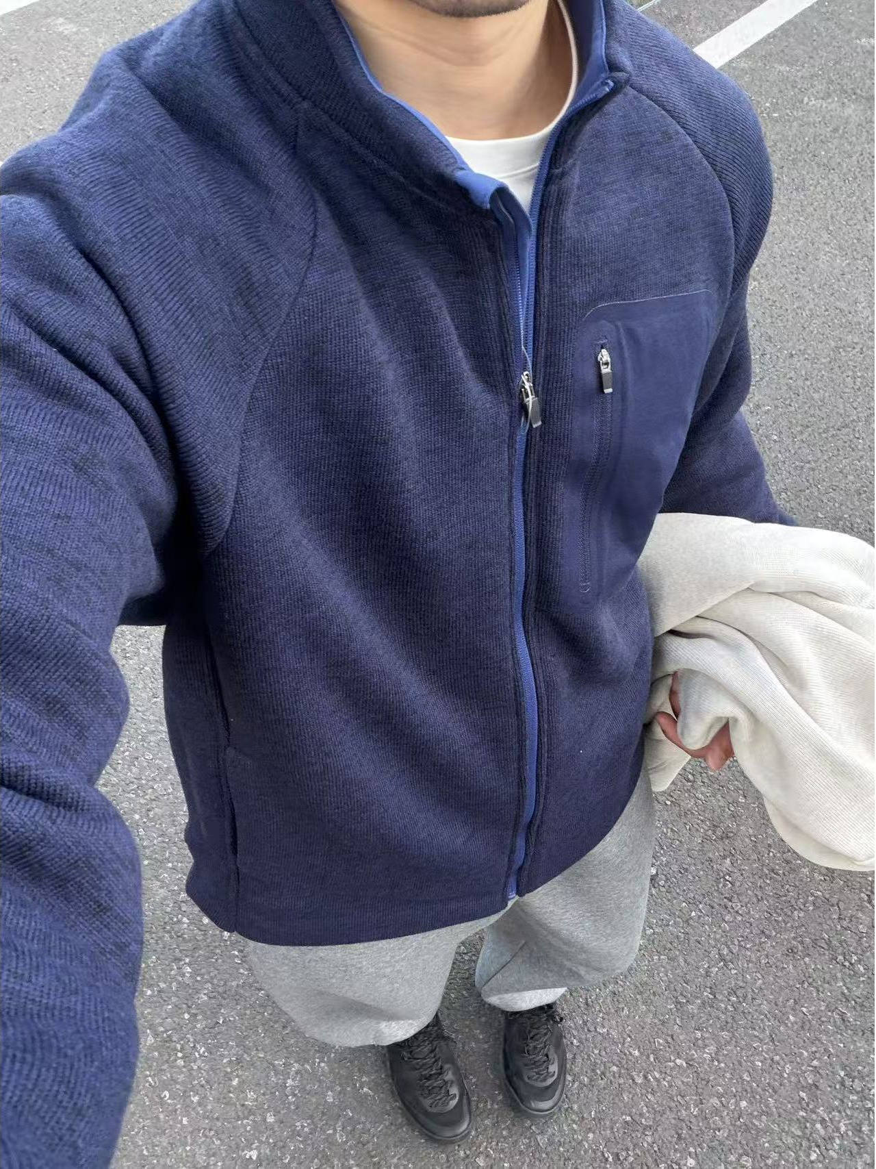 OJ07 Minimalistic Fleece