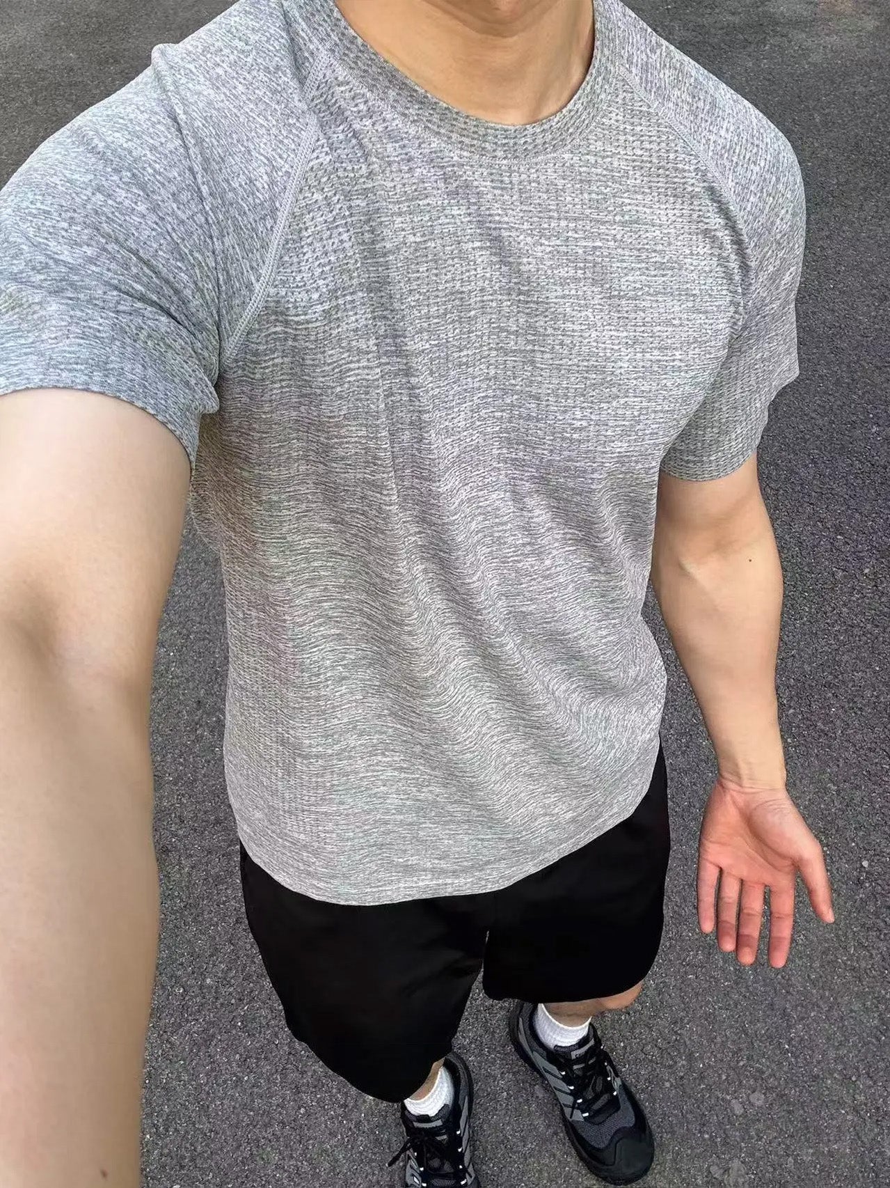 SST01 Seamless Sports Short Top