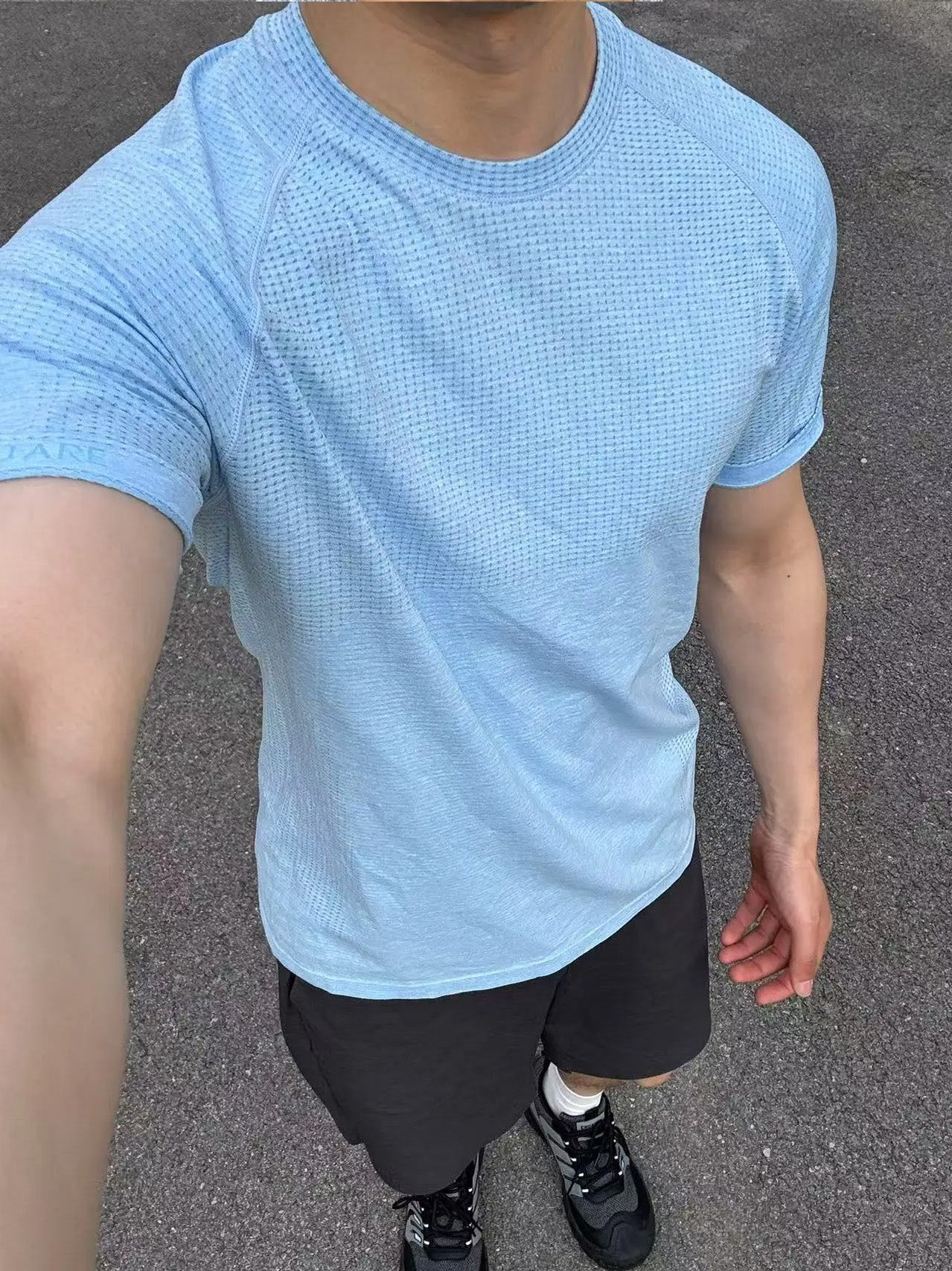 SST01 Seamless Sports Short Top