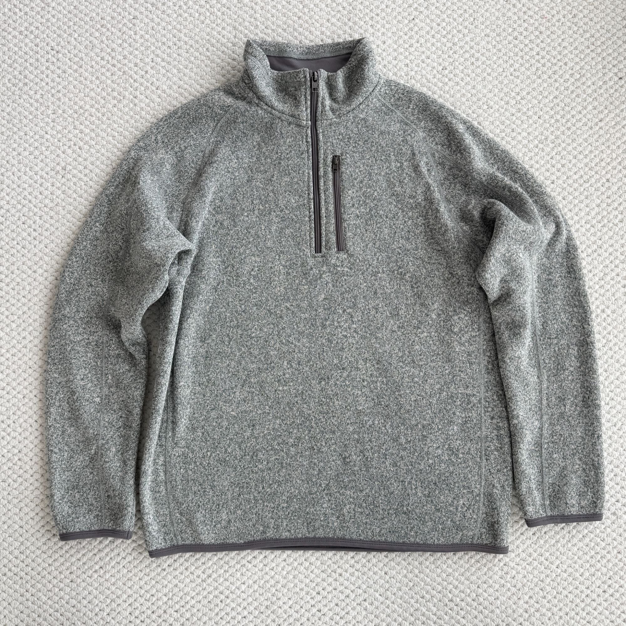 LT02 Raglan Knitted Fleece